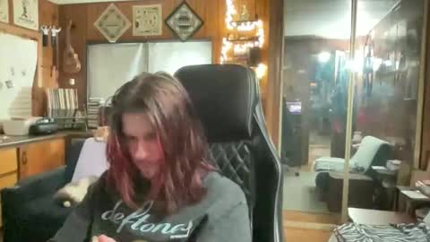 ghostboygbc online show from April 13, 5:24 am