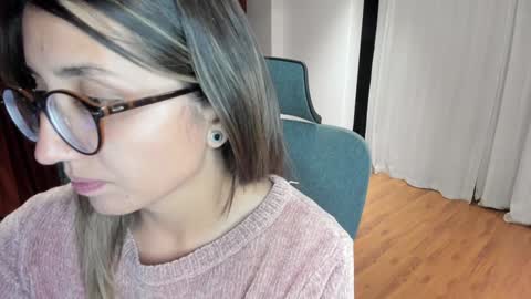 Snapshot of ghostcrimson chatting on January 26, 1:31 am andy online show from January 26, 1:31 am