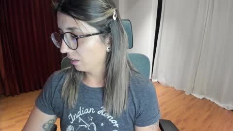 Snapshot of ghostcrimson chatting on February 6, 2:11 am andy online show from February 6, 2:11 am