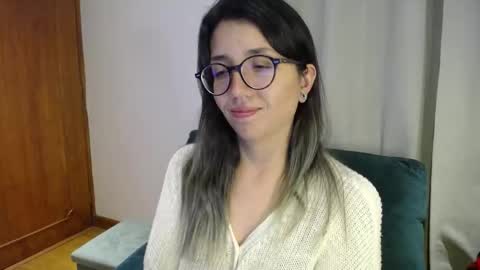 Snapshot of ghostcrimson chatting on September 10, 2:22 am andy online show from September 10, 2:22 am