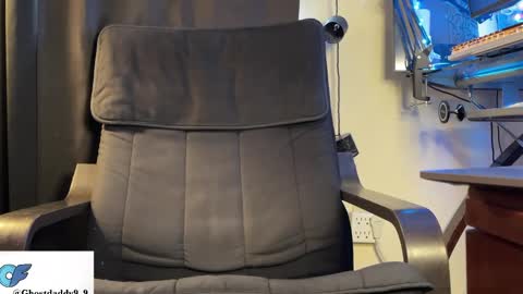 big boy ghost face online show from January 6, 3:27 pm