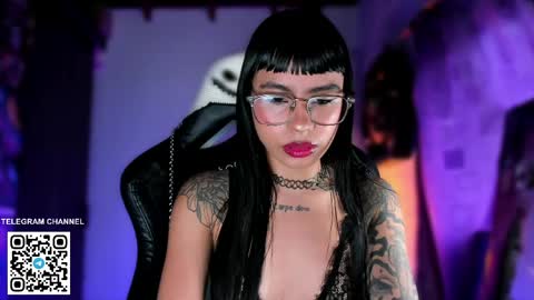 Sara online show from May 29, 6:28 pm