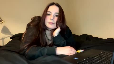 ghostpetal online show from April 4, 1:48 am