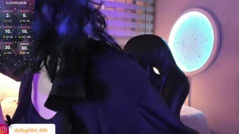 Allison  online show from May 12, 8:28 pm