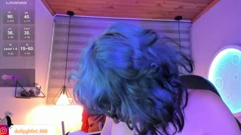 Allison  online show from May 16, 7:56 pm