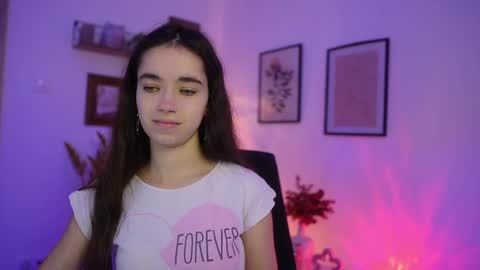 Gia Paige18 online show from November 2, 9:11 am