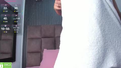 Snapshot of gia_scott chatting on January 11, 4:45 pm Darlliny online show from January 11, 4:45 pm