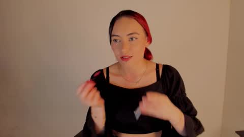 GIA WHITE Independet  online show from March 25, 5:13 am