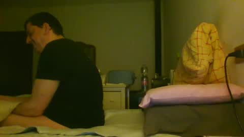 Snapshot of giaco1982 chatting on March 4, 4:27 am samuel online show from March 4, 4:27 am