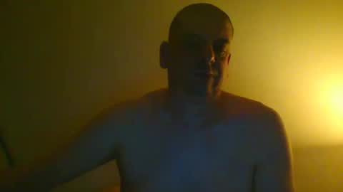 Snapshot of giaco1982 chatting on March 10, 8:04 am samuel online show from March 10, 8:04 am