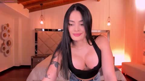 Gia Ferrera online show from February 11, 7:30 pm