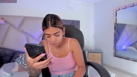 Gia  online show from March 20, 2:44 pm