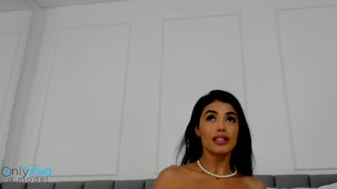 giannanoir online show from January 9, 1:39 am