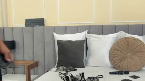 giannanoir online show from May 23, 12:49 am