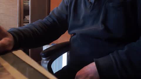 Snapshot of gianni9000000 chatting on January 8, 11:01 am Gianni9000000 online show from January 8, 11:01 am