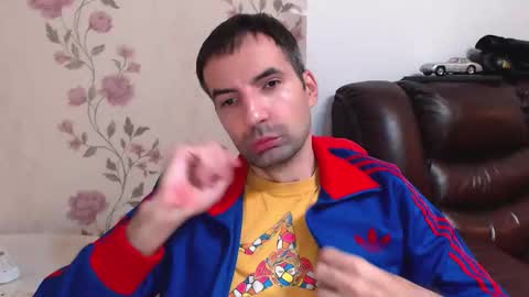 Gianni online show from November 9, 6:06 pm