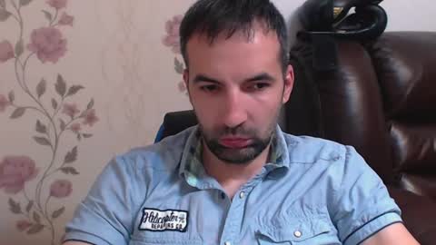 Snapshot of gianni_lion chatting on July 11, 5:15 pm Gianni online show from July 11, 5:15 pm