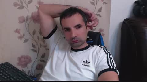 Snapshot of gianni_lion chatting on July 17, 6:13 pm Gianni online show from July 17, 6:13 pm