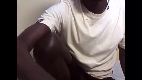 giant_couples online show from December 18, 11:16 am