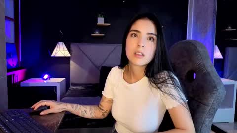 Gia online show from November 12, 1:50 am