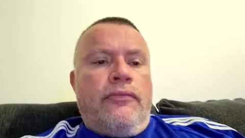 giddyup2222222 online show from April 14, 7:42 pm