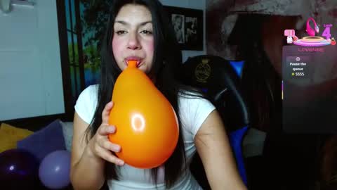 Gigi 3 online show from November 30, 4:27 am