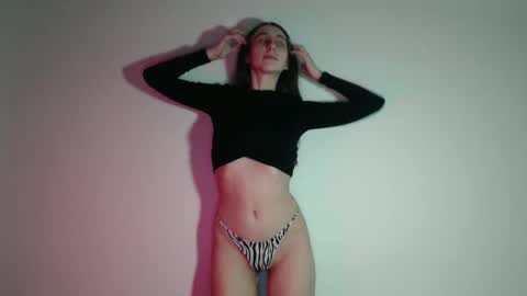 Snapshot of gigi_nix chatting on March 11, 3:56 pm Gigi online show from March 11, 3:56 pm