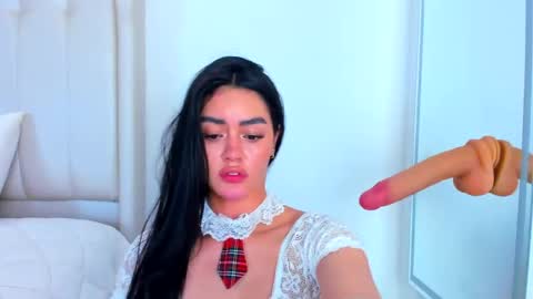 gigi wilden online show from April 1, 1:41 pm