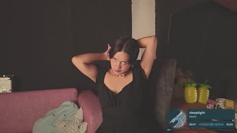 Snapshot of gigifontaine_ chatting on October 11, 6:01 am Gigi independet model P online show from October 11, 6:01 am