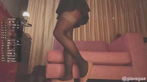 Gigi independet model P online show from November 28, 6:43 pm