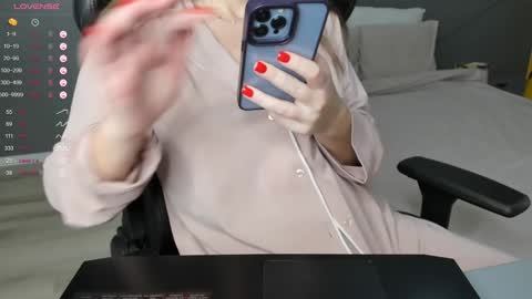 Snapshot of gigihadd chatting on December 1, 7:36 pm gigihadd online show from December 1, 7:36 pm