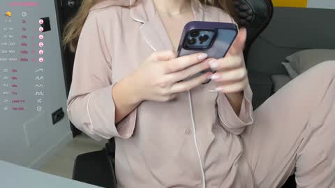 Snapshot of gigihadd chatting on December 26, 5:40 pm gigihadd online show from December 26, 5:40 pm