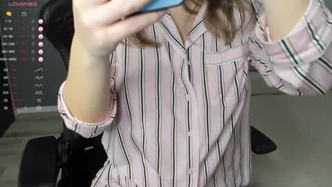 Snapshot of gigihadd chatting on December 31, 3:09 pm gigihadd online show from December 31, 3:09 pm