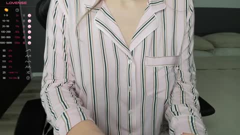 Snapshot of gigihadd chatting on December 31, 10:23 pm gigihadd online show from December 31, 10:23 pm