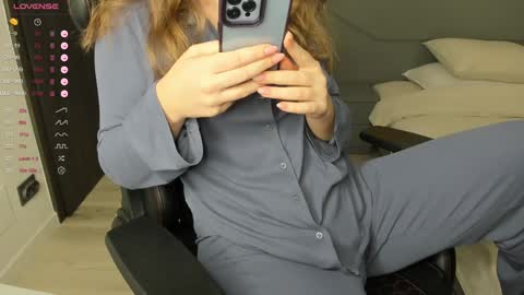 Snapshot of gigihadd chatting on January 23, 5:52 pm gigihadd online show from January 23, 5:52 pm