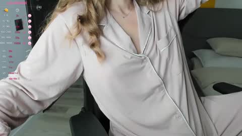 Snapshot of gigihadd chatting on March 4, 4:52 pm gigihadd online show from March 4, 4:52 pm