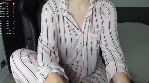 Snapshot of gigihadd chatting on October 25, 1:07 pm gigihadd online show from October 25, 1:07 pm