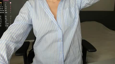 Snapshot of gigihadd chatting on October 26, 3:51 pm gigihadd online show from October 26, 3:51 pm