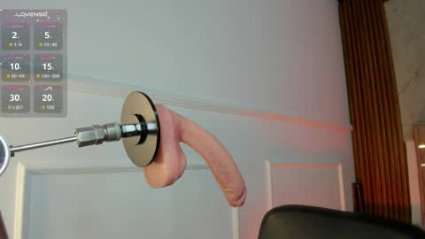 Gigi Doll online show from April 8, 11:10 am