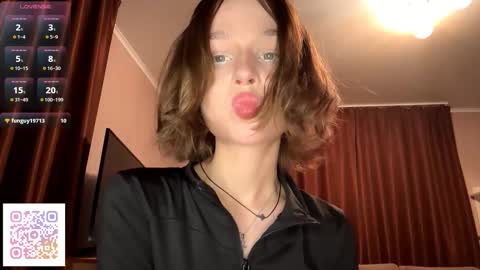 Molly online show from November 30, 7:29 pm