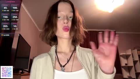 Molly online show from December 17, 7:42 pm