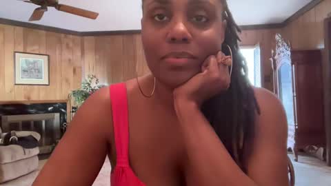 Snapshot of gigimcfee chatting on September 8, 4:50 pm G Money online show from September 8, 4:50 pm