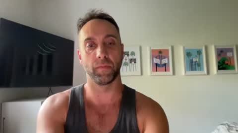 Snapshot of gilber10101 chatting on October 18, 7:58 pm gilber10101 online show from October 18, 7:58 pm