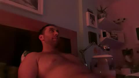 gilber10101 online show from February 19, 3:46 am