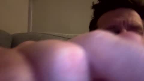 Snapshot of gilbertinio chatting on December 3, 11:03 pm Gilbert online show from December 3, 11:03 pm