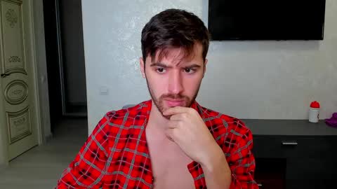 Snapshot of gilbertogonzales chatting on January 19, 5:18 pm gilbertogonzales online show from January 19, 5:18 pm