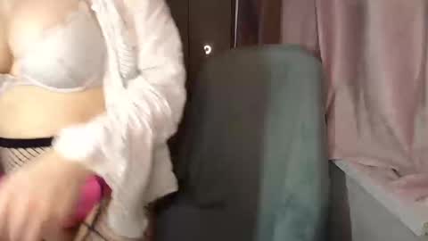 Gill Kelly online show from November 24, 12:27 pm