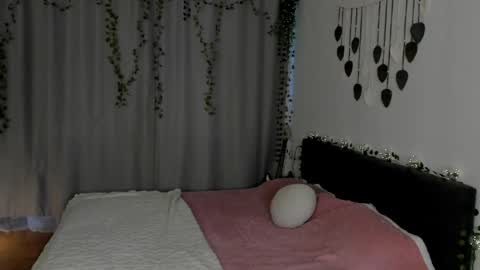 Gin online show from May 14, 6:42 am