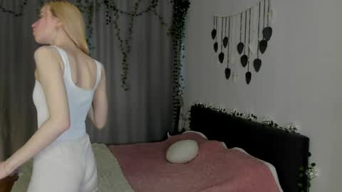 Gin online show from May 21, 6:42 am