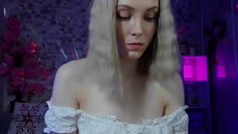 Gina online show from April 3, 1:14 am